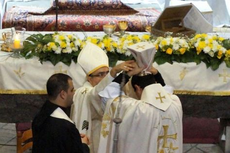 pere_bechara_s_habille_tete_